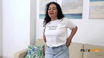 i'm patricia sol big ass submissive desperate for rough fucking