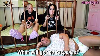 Chatting kinky abdl vibes backstage online 😏🍼🔒