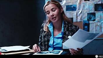 Agatha Vega facefucked during time freeze fetish