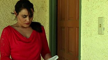 ever wonder how a glam dyke milf eats out lingerie lesbian in full fantasy movie?