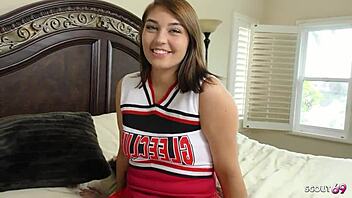 blue eyes pawg teen licks asshole before rough fuck