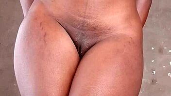 ever seen african babe creaming hard from intense fucking?