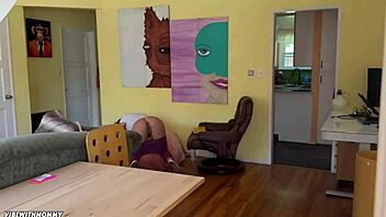 stepmom seduces me with dirty talk and rides hard 💋🍑🔥