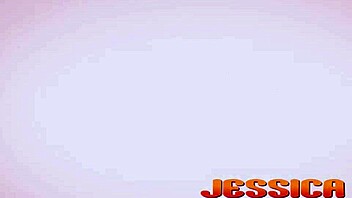 Jessica Lincoln Soaks Toys in Extreme Wet Russian Vibrator Solo