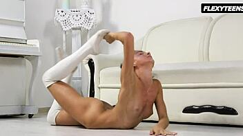 Hey gymnast can you stretch that flexible body more for me?