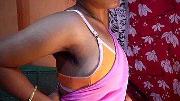 desi big ass bhabhi pink saree blowjob cheating