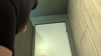 gym teen fucked hard pussy stretched by huge cock!