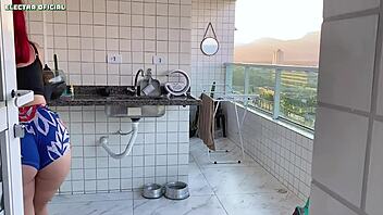 contratei essa empregada shorts apertados bunda insana 😍💦