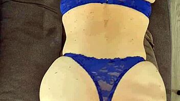 tu aimes mon gros cul de mature? j'suis trop chaude pour toi