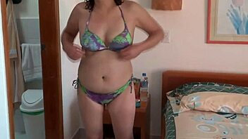 wanna see bikini milf masturbate before hard fuck?