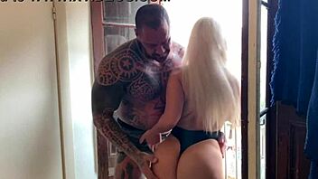 i scream riding rob diesel huge cock with blondie fesser home