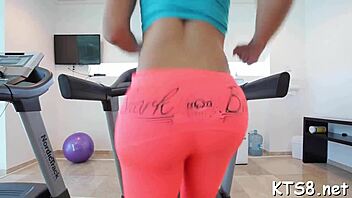 tranny slut's bubble butt split by monster cock creampie