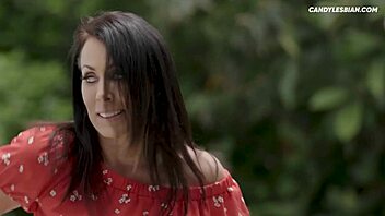 horny milf and teen lesbians scissor in soaked panties! 💦👅