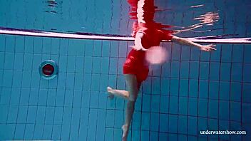 i love watching sexy teen avena's tight pussy swim nude