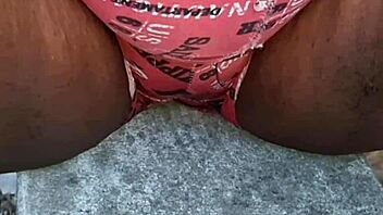 Minha buceta inchada no shorts apertado—gostou?