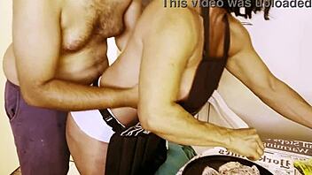 athletic mature slut flashes pussy while cooking then bends for orgasm fuck