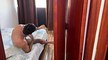 girl meets slim guy in next room