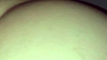 hey milf, wanna creampie this preggo pussy?