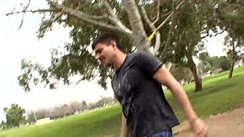 Teen Cheerleader Ivy Winters Fucks Older Guy with Creampie Deepthroat