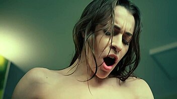 ever wondered how lesbians ORAL a monster alien?