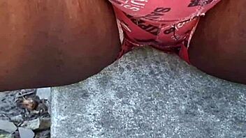 Minha buceta inchada no shorts apertado—gostou?