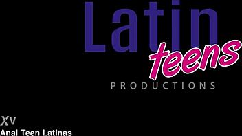 Whoa, Helen Star Gulps Down Piss And Loves Every Drop In Her Mouth!