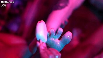 Cutie Piiie Rubs Popsicle On Sexy Bisexual Feet