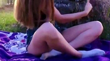 hey petite college teen wanna flash in public park scandal?