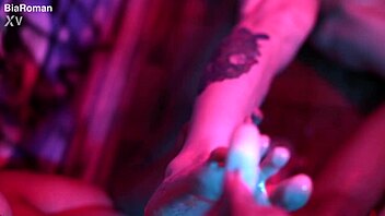 Cutie Piiie Rubs Popsicle On Sexy Bisexual Feet