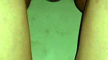 caught this nude asian babe bathing with perfect bare feet tease