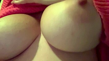 ITALIAN MILF ARTEMISIA LOVE BOUNCES JUICY BIG TITS CLOSE UP!