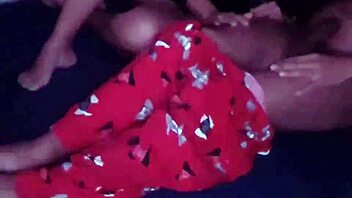 I massage her while jerking off then suck cock deep