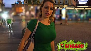 busty milf lara cruz CRAVES huge BBC in her perfect ASS interracial pounding 😈🍑