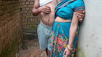 Virgin Desi Girl's First Time Sexy Encounter