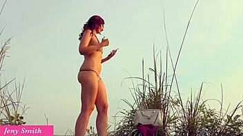 jeny smith's miniskirt upskirt flashes pussy on crowded beach