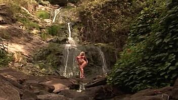 Blonde Milf Nikki Hunter Monster BBC Outdoor Facial