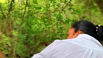 curvy colombian babe shakes huge ass in wild outdoor fuck