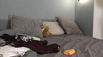 Hot Petite 18+ Girlfriend's Pantyless Casting Turns Wild