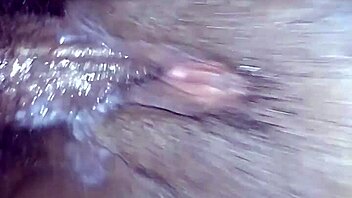 uh my pregnant body looks so hot n sexy today mm