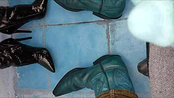 i love peeing in my tight ankle boots