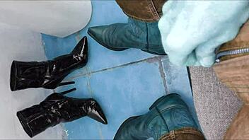 i love peeing in my tight ankle boots