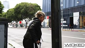 Emma Hix and Blake Blossom blondes deepthroat big tits pounded