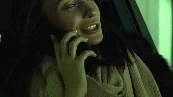 Blonde Belly's First Intense Squirting With Sam Frost