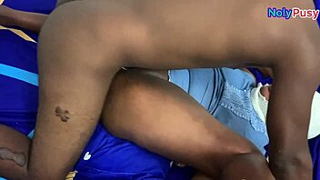 Damn, my big booty African girlfriend's homemade pounding looks so juicy!