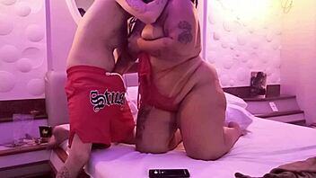 meu melhor amigo casado finalmente me comeu de quatro comendo minha buceta gostosa