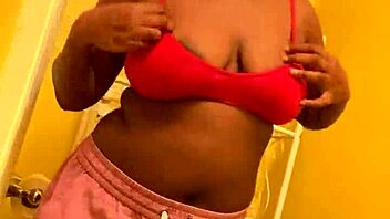 Sexy Skinny Ebony Babe Shakes Ass And Pisses Closeup!