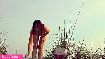 jeny smith's miniskirt upskirt flashes pussy on crowded beach