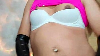 Hey Rosadita, flaunt that sexy trans body for me linda