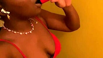 Sexy Skinny Ebony Babe Shakes Ass And Pisses Closeup!