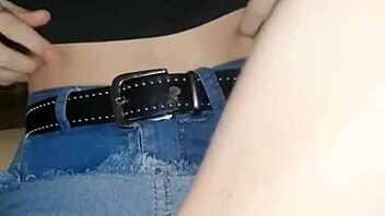 hey petite college teen wanna flash in public park scandal?